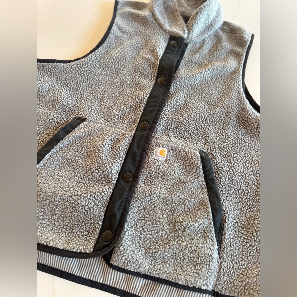 Women’s Carhartt Sherpa Fleece Vest Gray Black Trim 1X - Picture 2 of 5